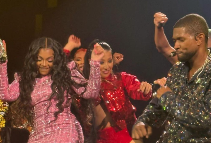 Usher and Ashanti Sing Happy Birthday to Each Other at Vegas Residency